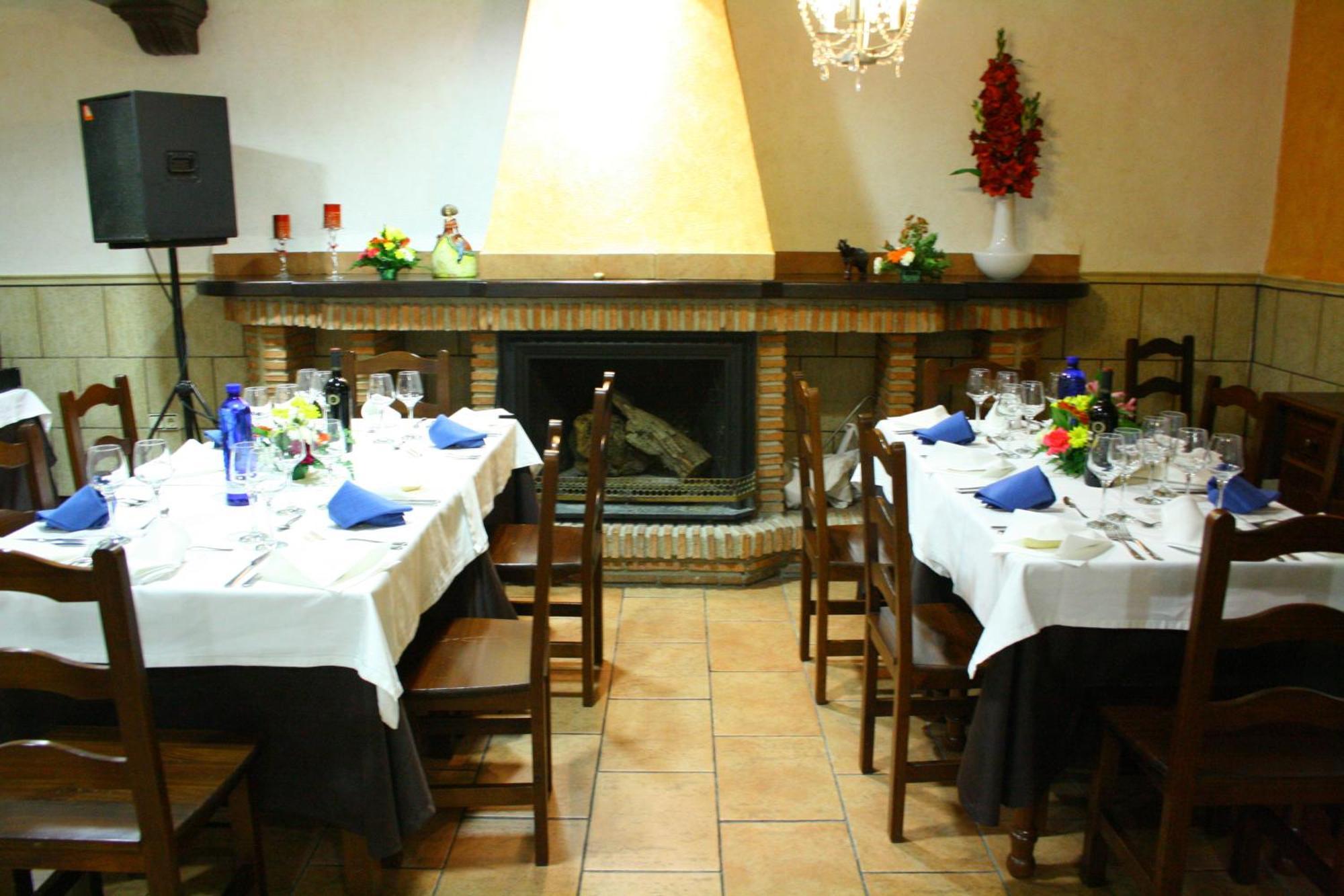Hotel Rural Huerta Del Laurel โมนาชิล ภายนอก รูปภาพ