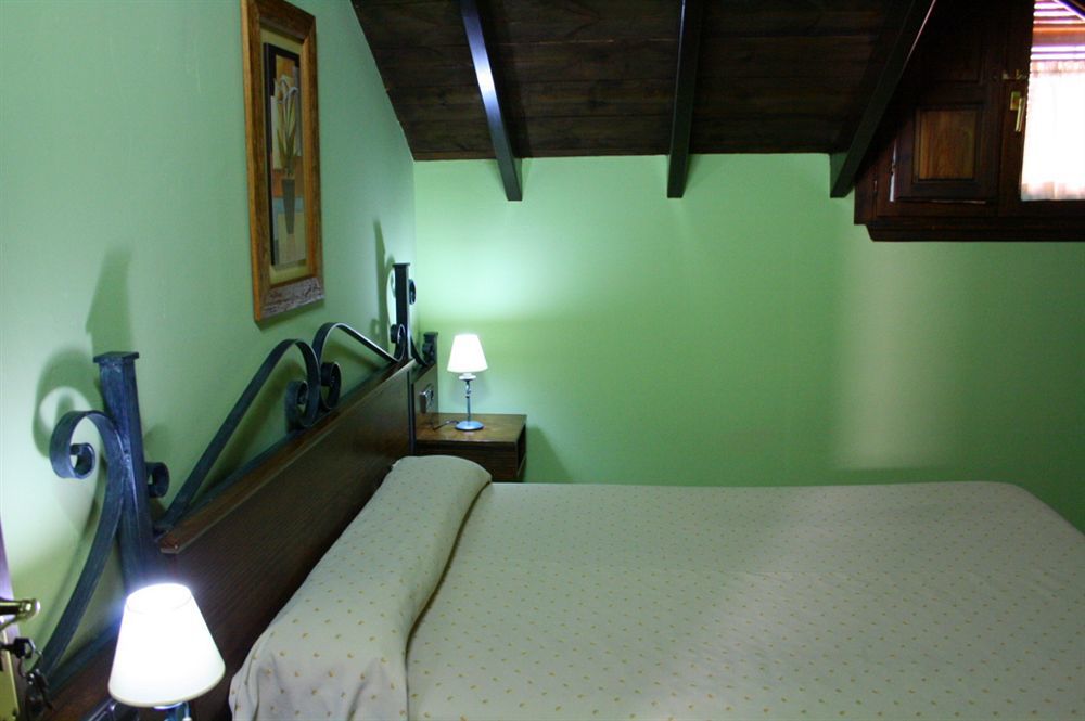 Hotel Rural Huerta Del Laurel โมนาชิล ภายนอก รูปภาพ